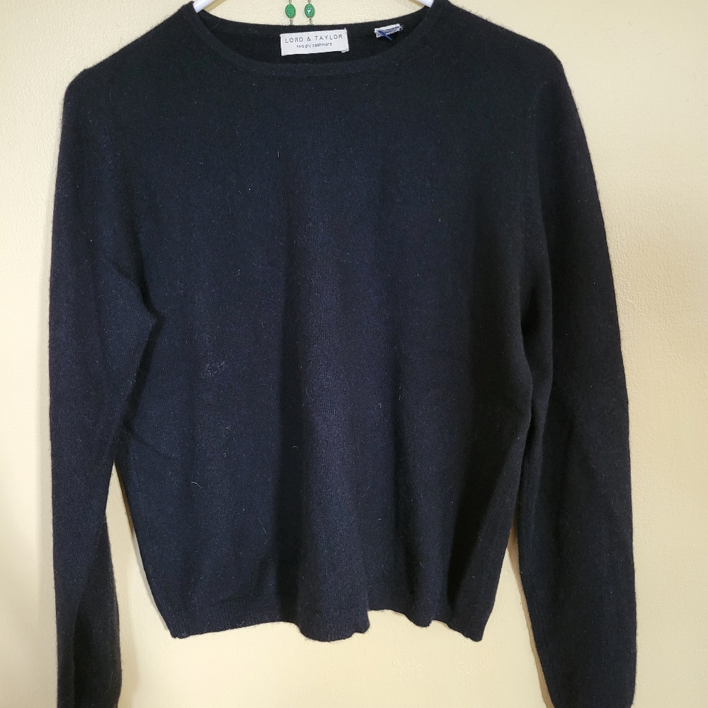 Cashmere black sweater